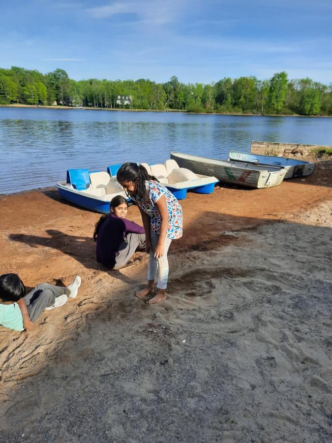 Lakefront Hideaway Resort คาวาร์ธาเลคส์ ภายนอก รูปภาพ